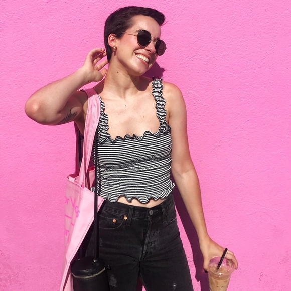 Meet your Posher, Bianca - Picture 3 of 3